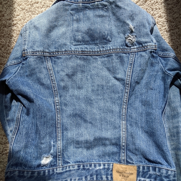 Abercrombie Distressed Jean Jacket XS - Picture 7 of 9